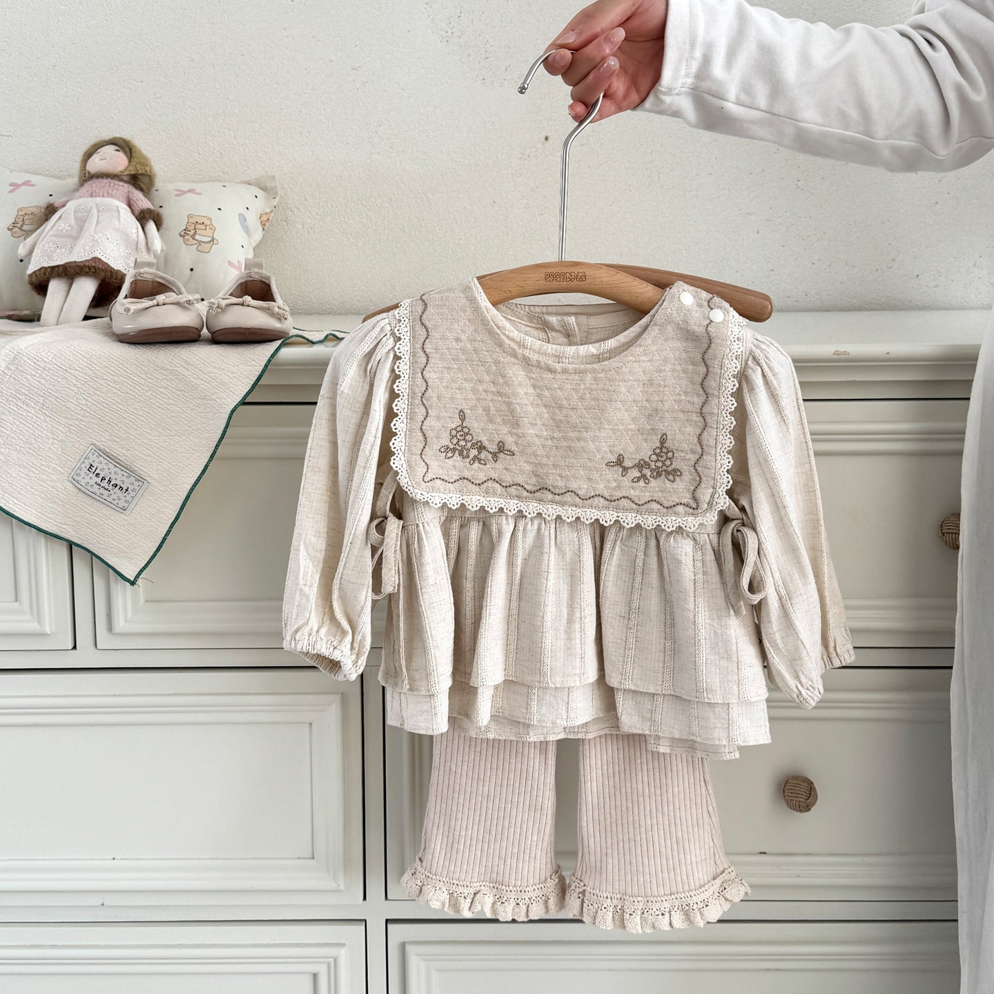 Cotton Baby Set for Toddlers Spring and Summer New Arrival, Comfortable Ruffled Knit Cardigan with Flared Pants, Two-Piece Outfit